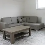 Bowten Secovce